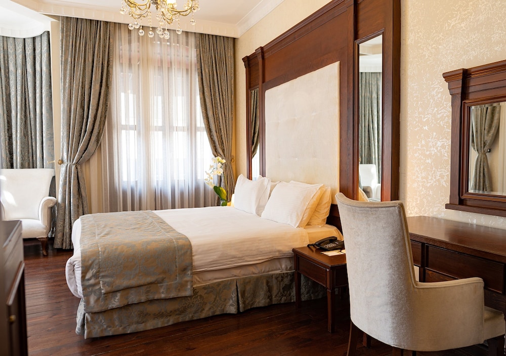 Atik Palace Osmanbey 33/64