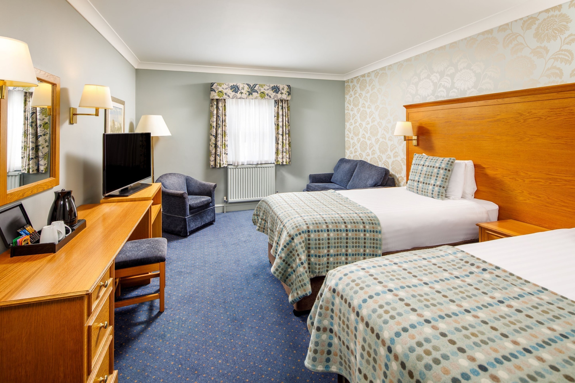 CLASSIC, TWIN BEDS