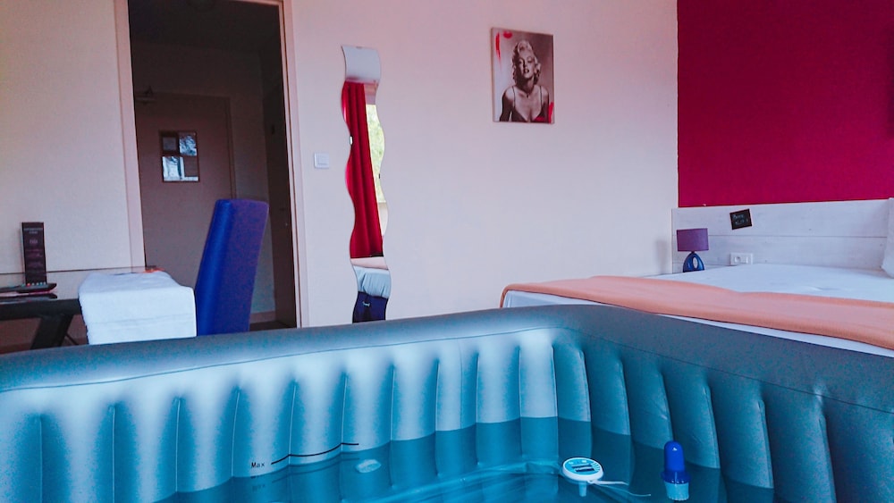 Logis Hotel Medieval, Montelimar Nord 15/50