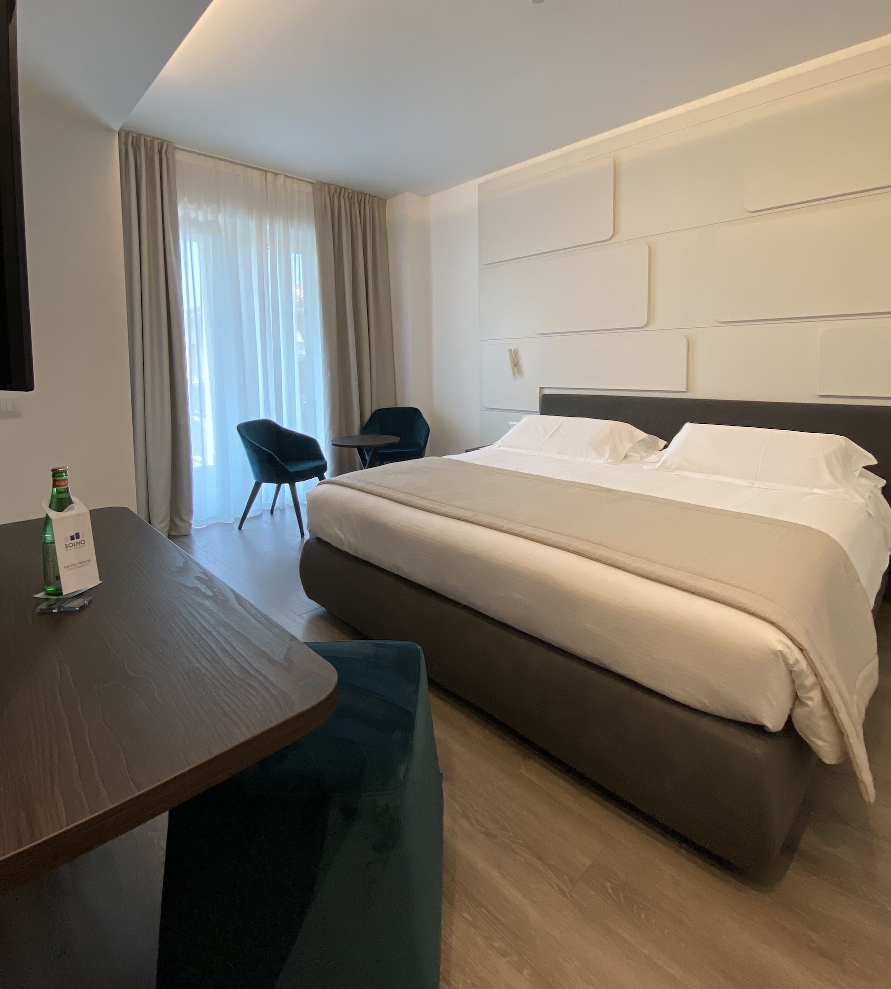 SUPERIOR, DOUBLE BED