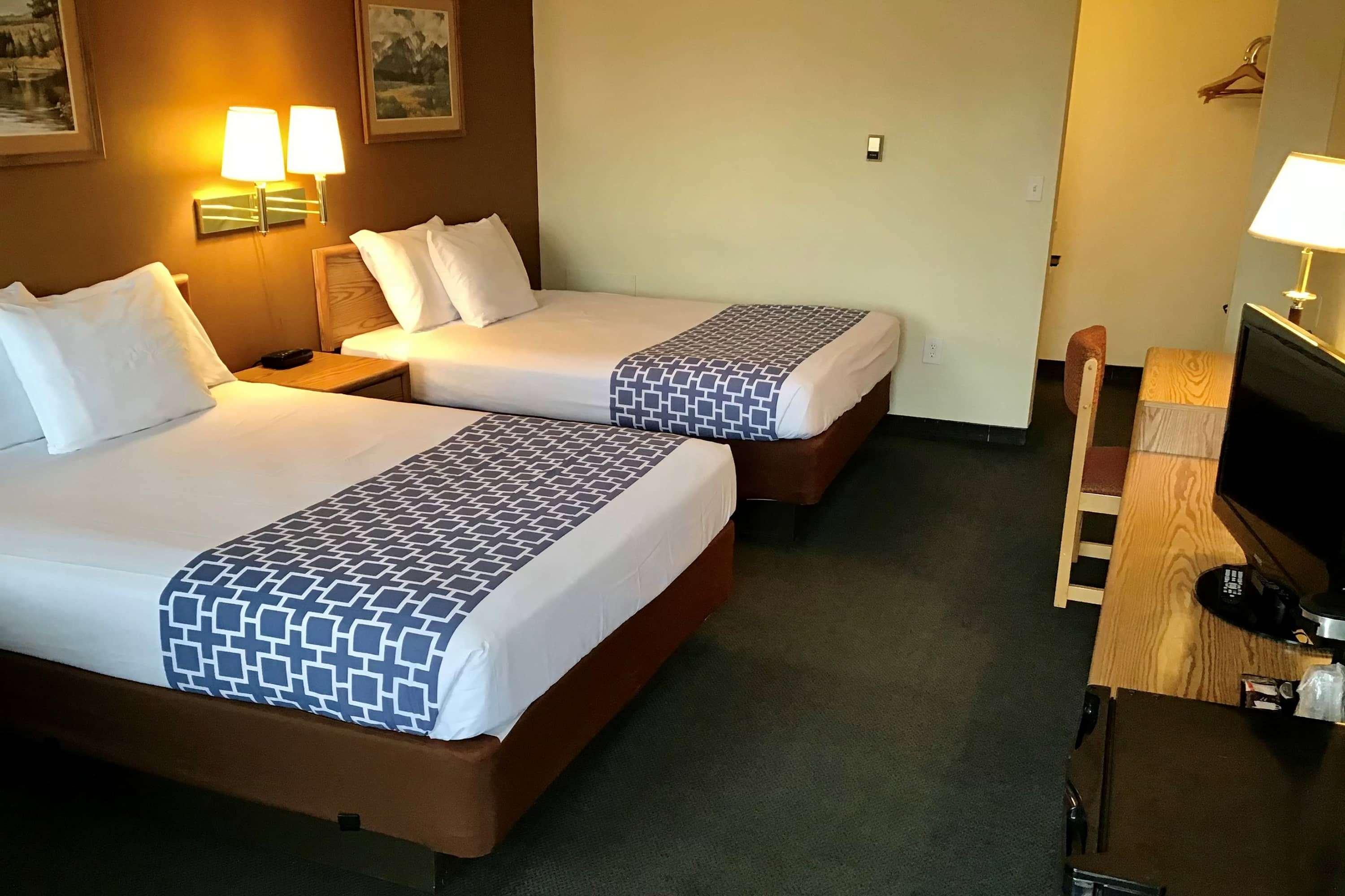 Travelodge by Wyndham Powell 8/15