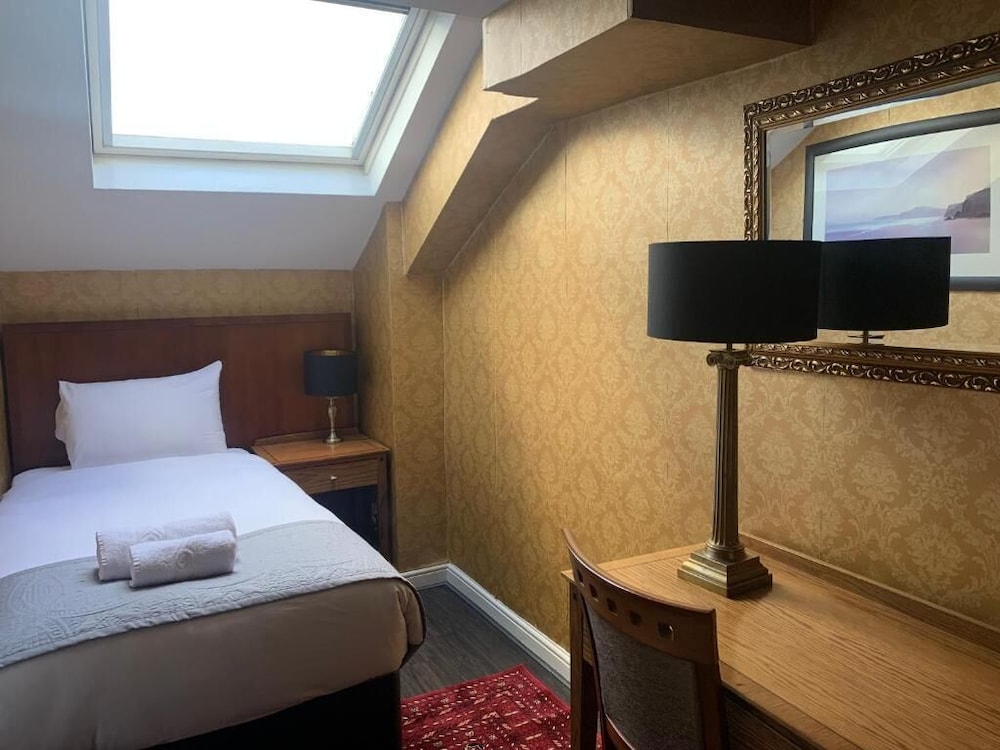 Beech Mount Hotel 21/44