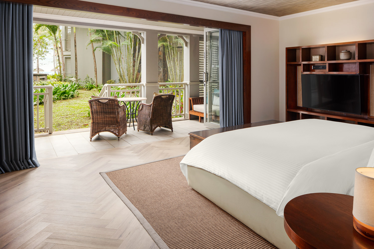 Junior Suite, King Bed