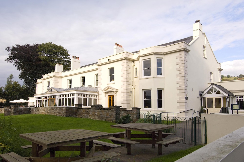 Premier Inn Merthyr Tydfil 32/36