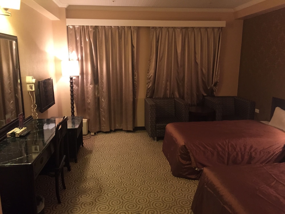 Well Garden Hotel 29/50