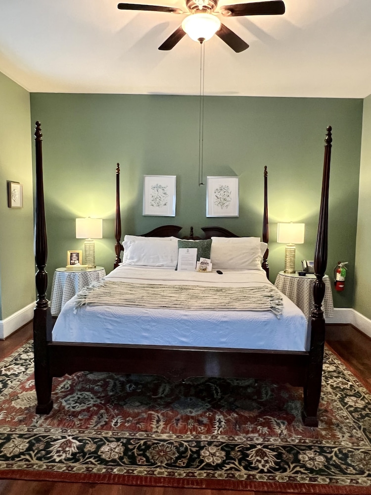 Barksdale House Inn 12/59