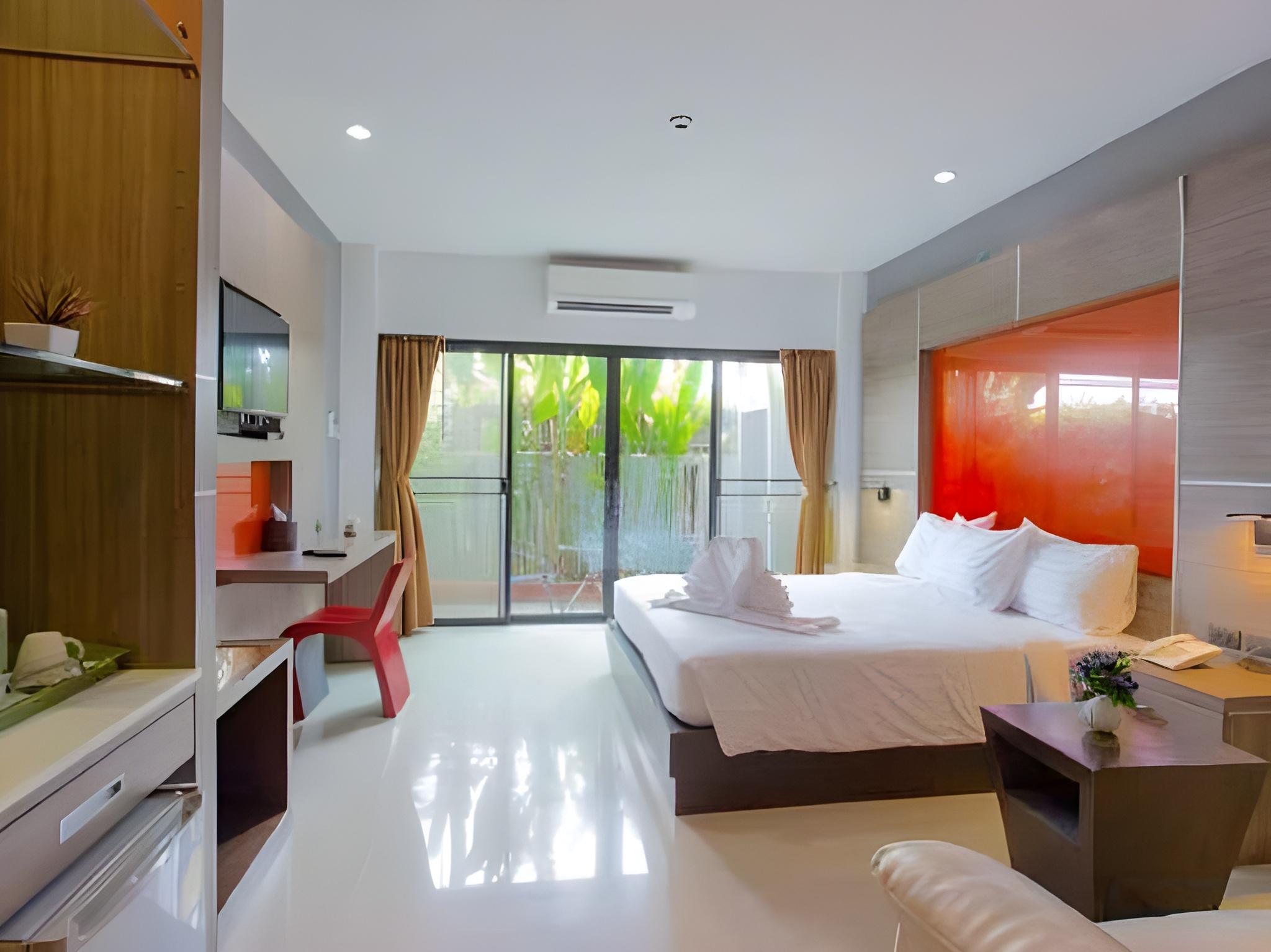 Deluxe, Twin Beds