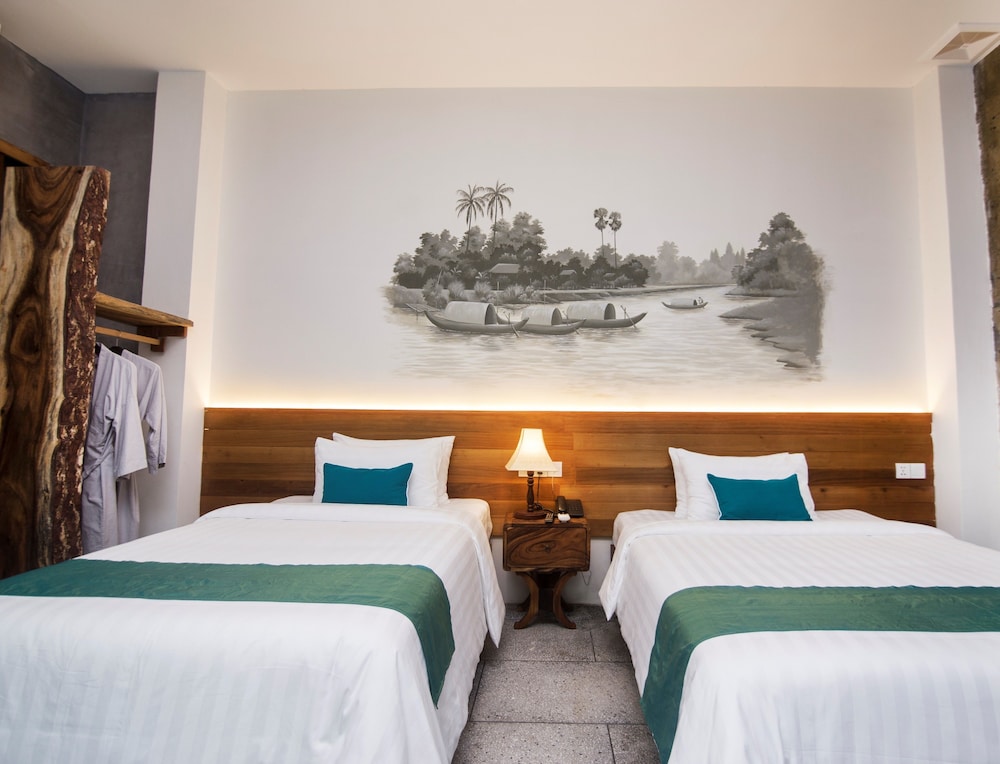 Sarina Boutique Hotel 25/50