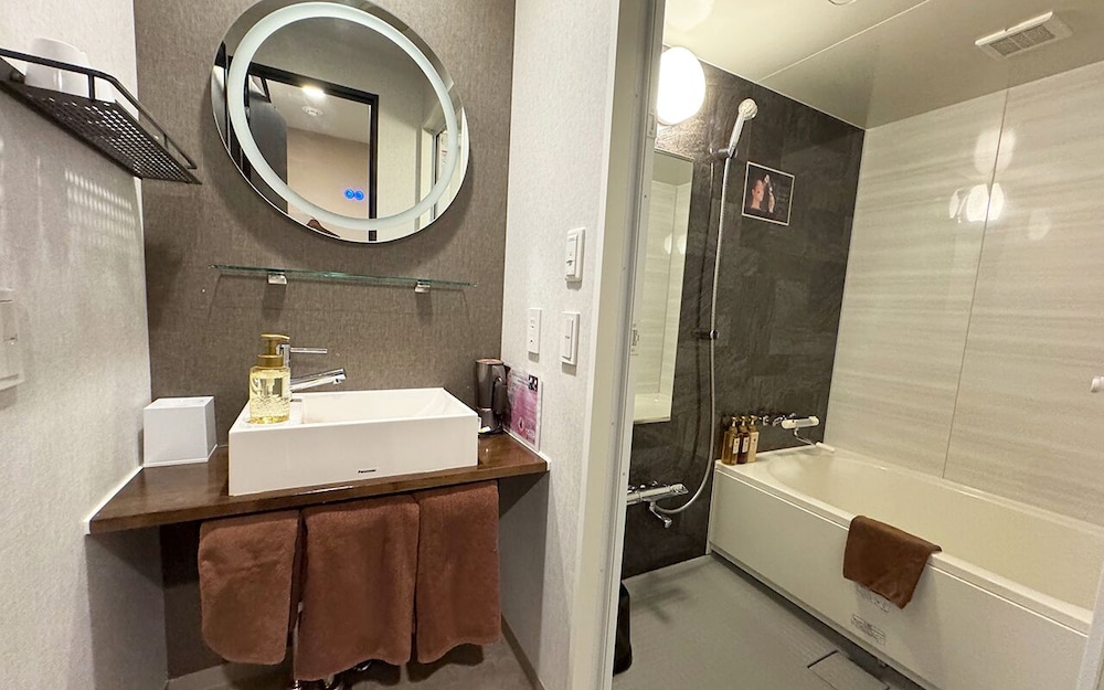 Tanimachi Luxe Hotel 52/57