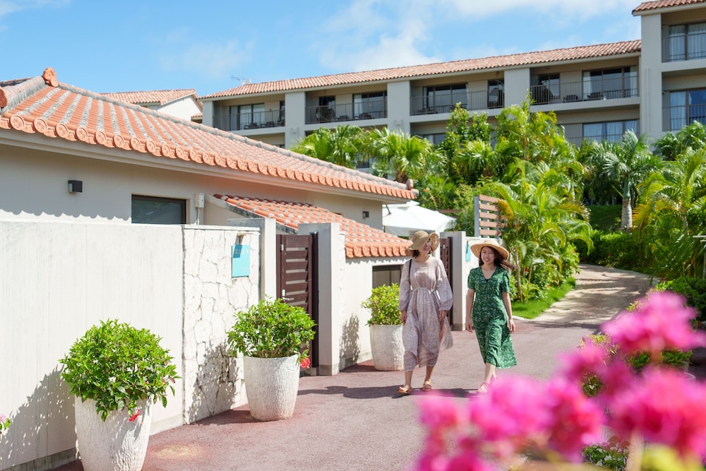 Grandvrio Resort Ishigakijima Oceans Wing Hotel 5/50