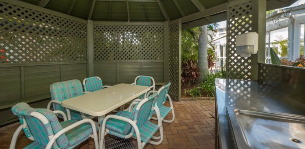 2ND AVENUE BEACHSIDE APARTMENTS 43/73