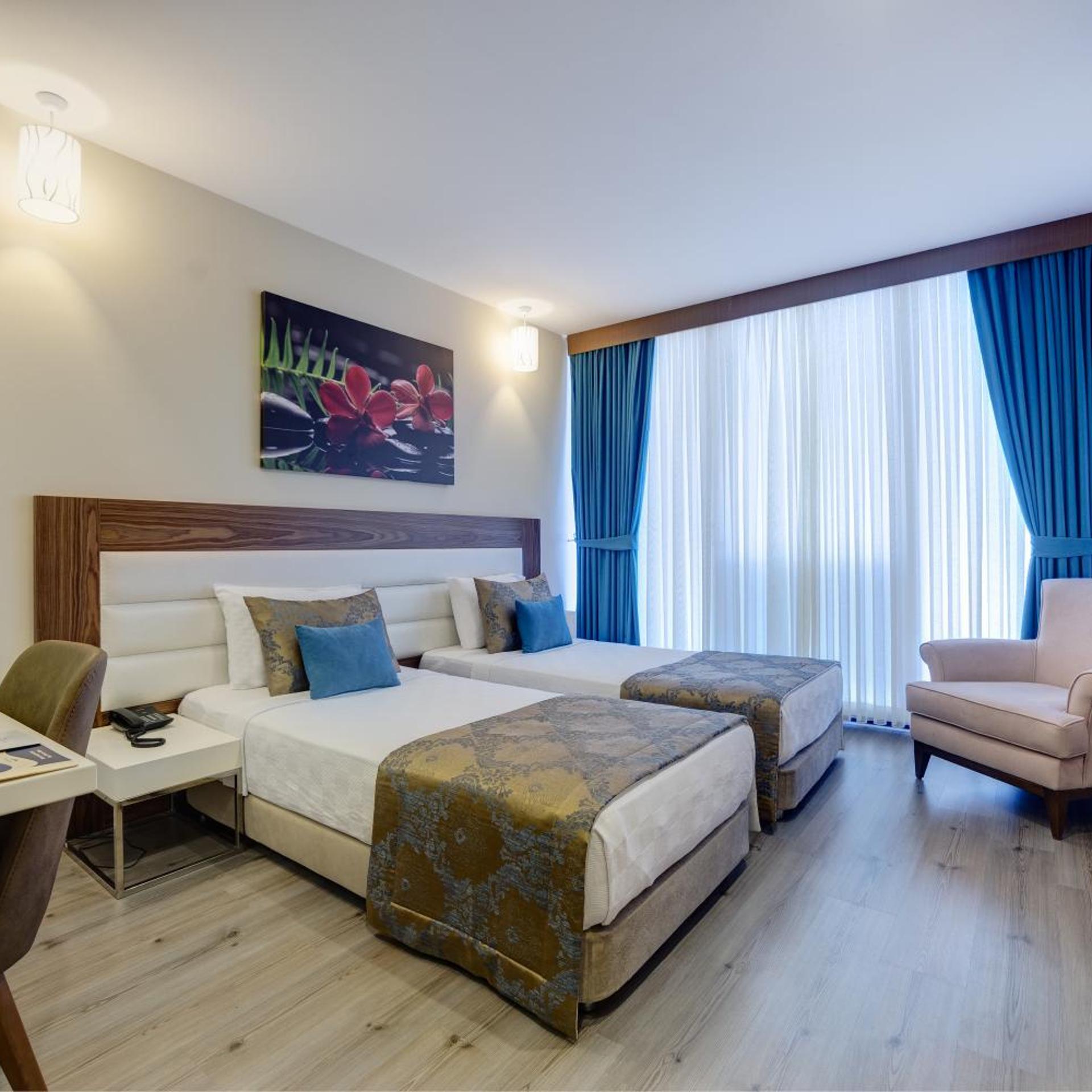 Forum Suite Hotel 5/70