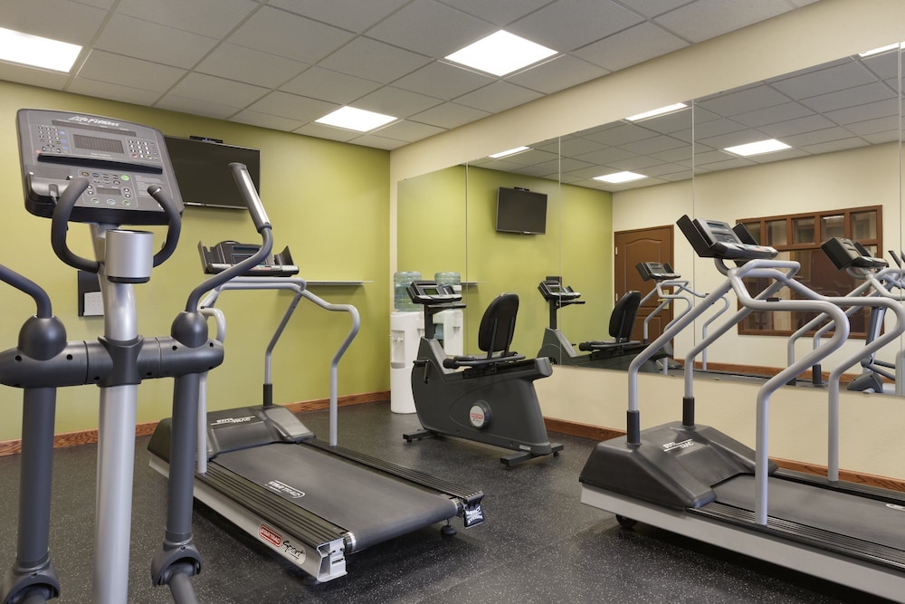 Country Inn & Suites by Radisson, Billings, MT 17/34