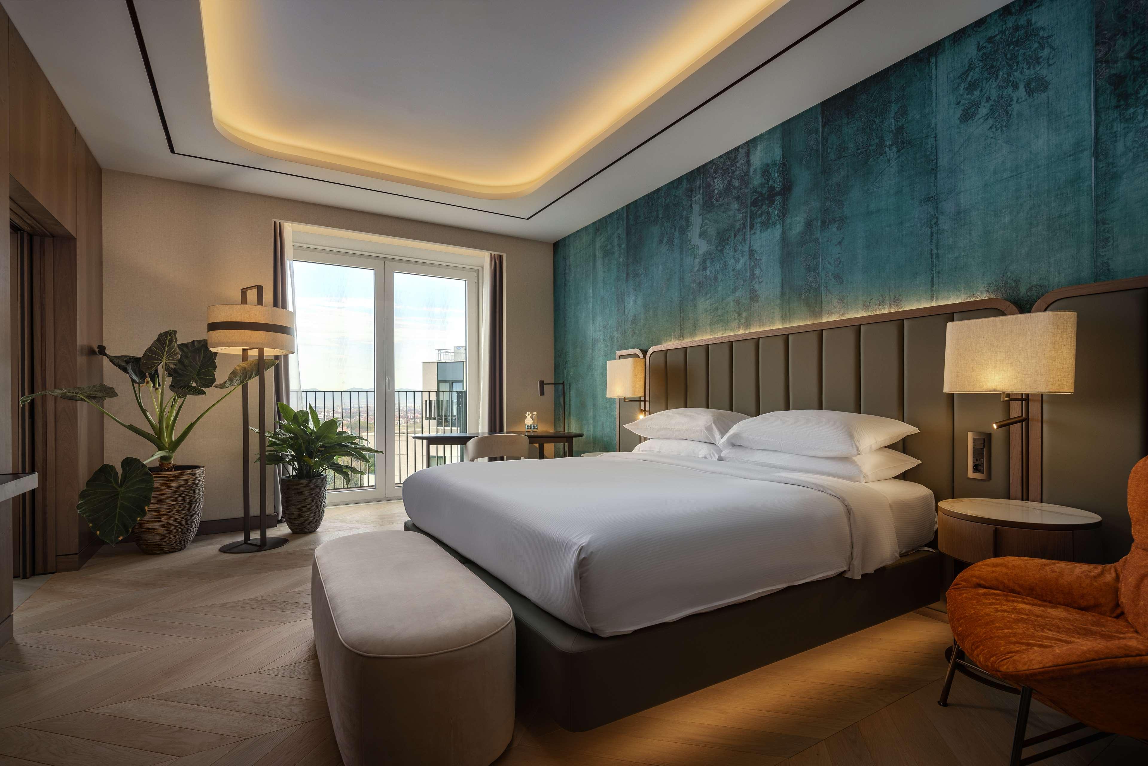 PRESIDENTIAL, PENTHOUSE, SUITE