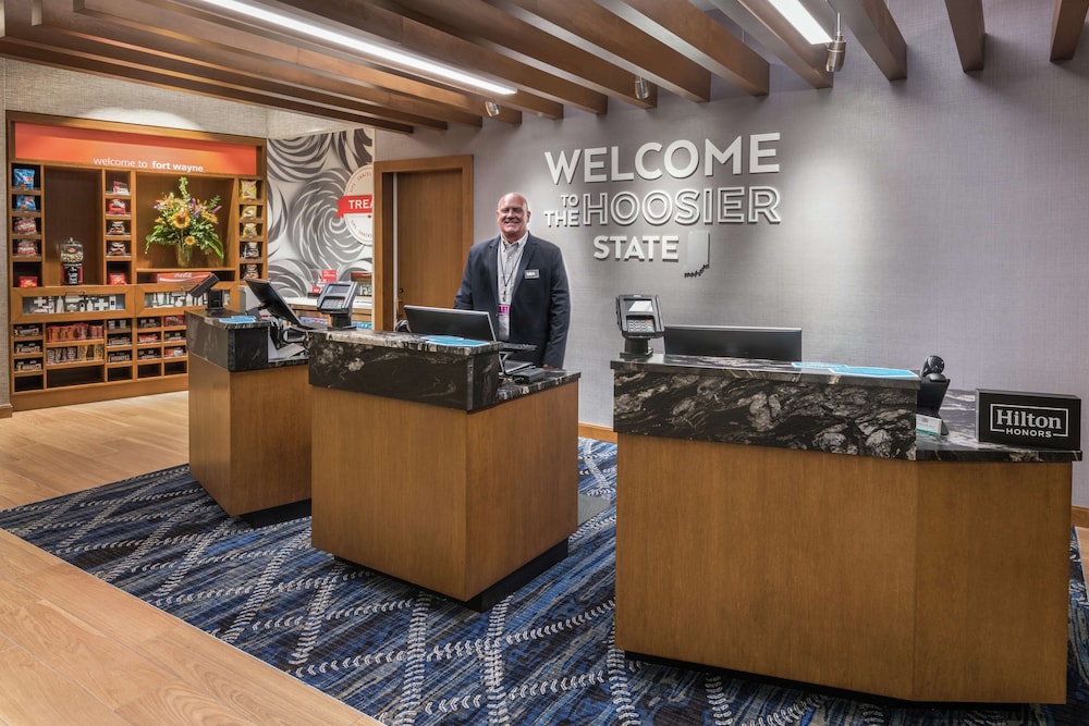 Hampton Inn and Suites Fort Wayne Downtown 6/53