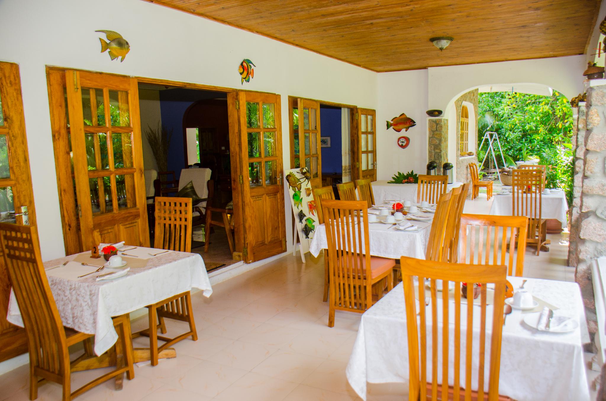 Villa Rafia Guesthouse 23/40