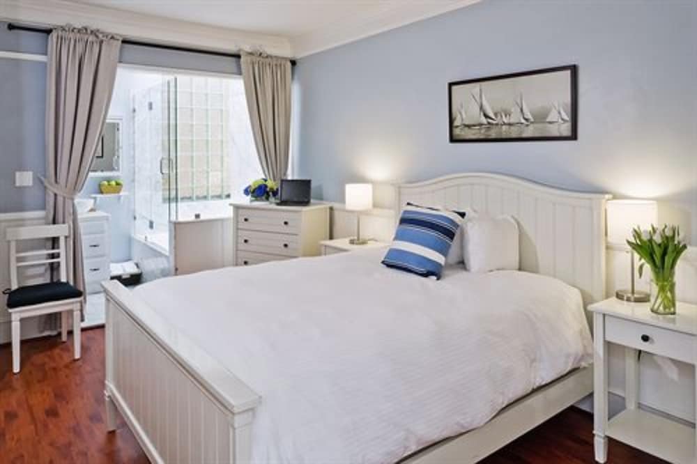 Newport Beach Hotel, A Four Sisters Inn 10/58