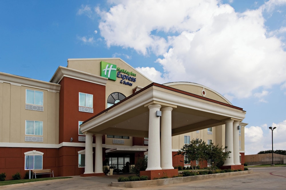 Holiday Inn Express Hotel Suites Snyder 2/54