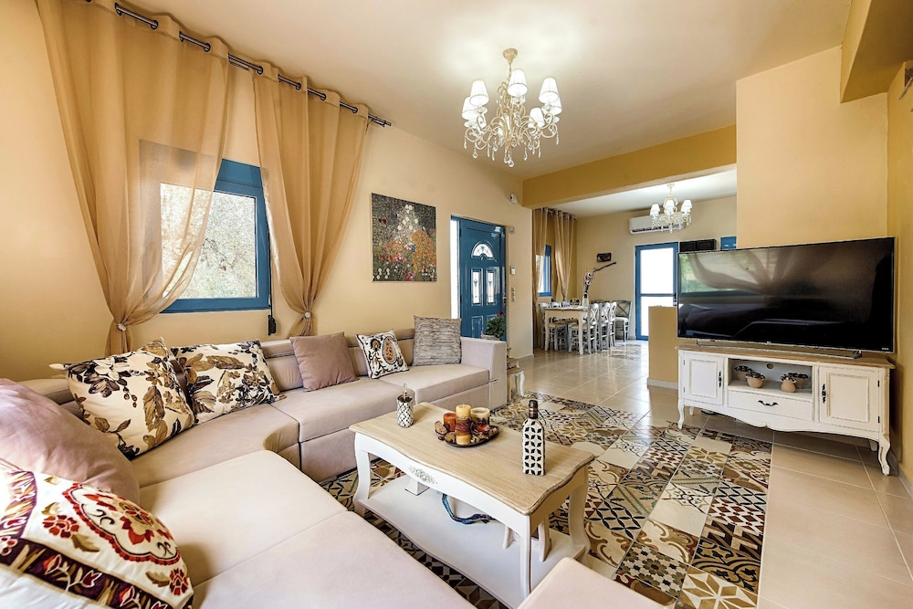 Luxury Retro Villas 33/54