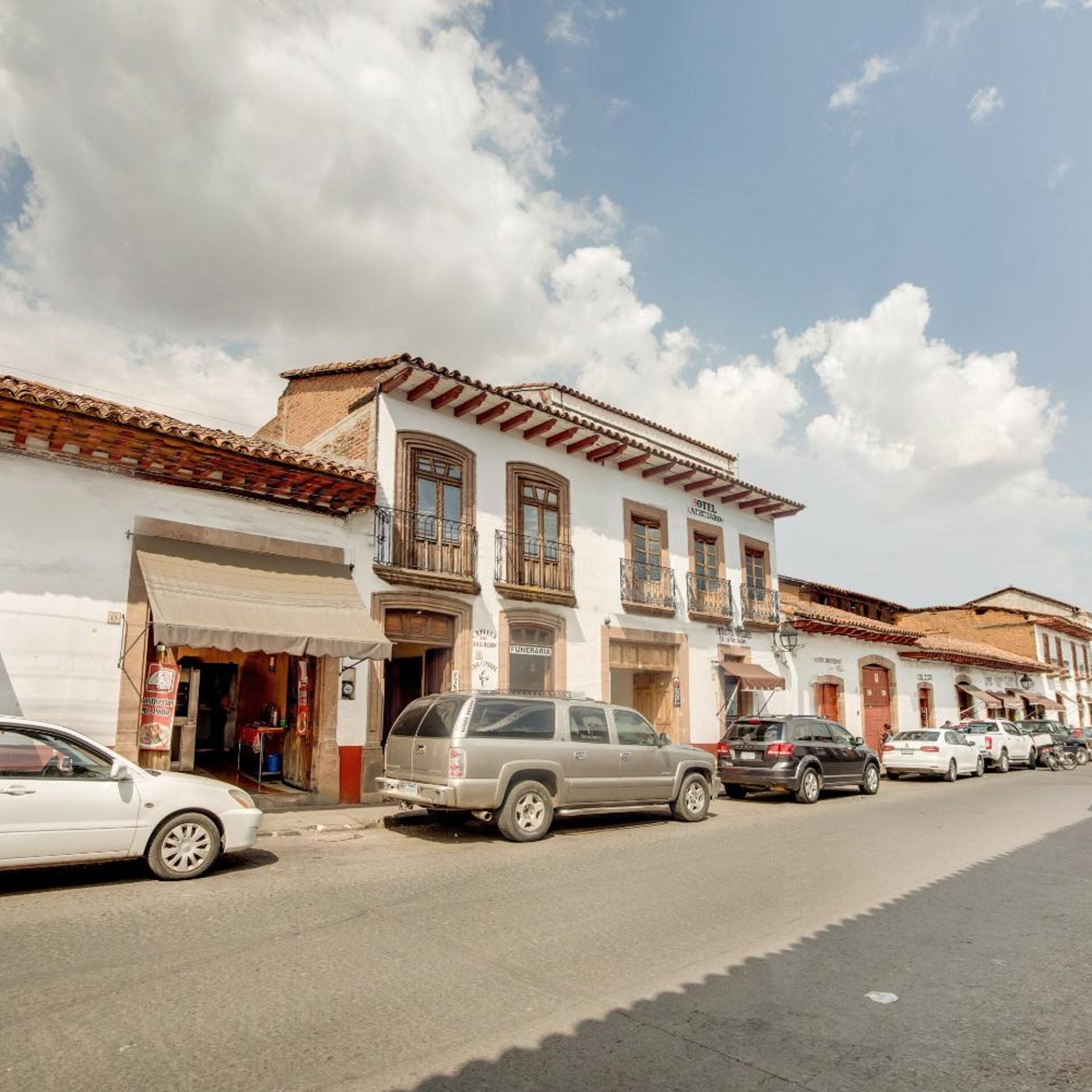 Hotel Patzcuaro 37/56