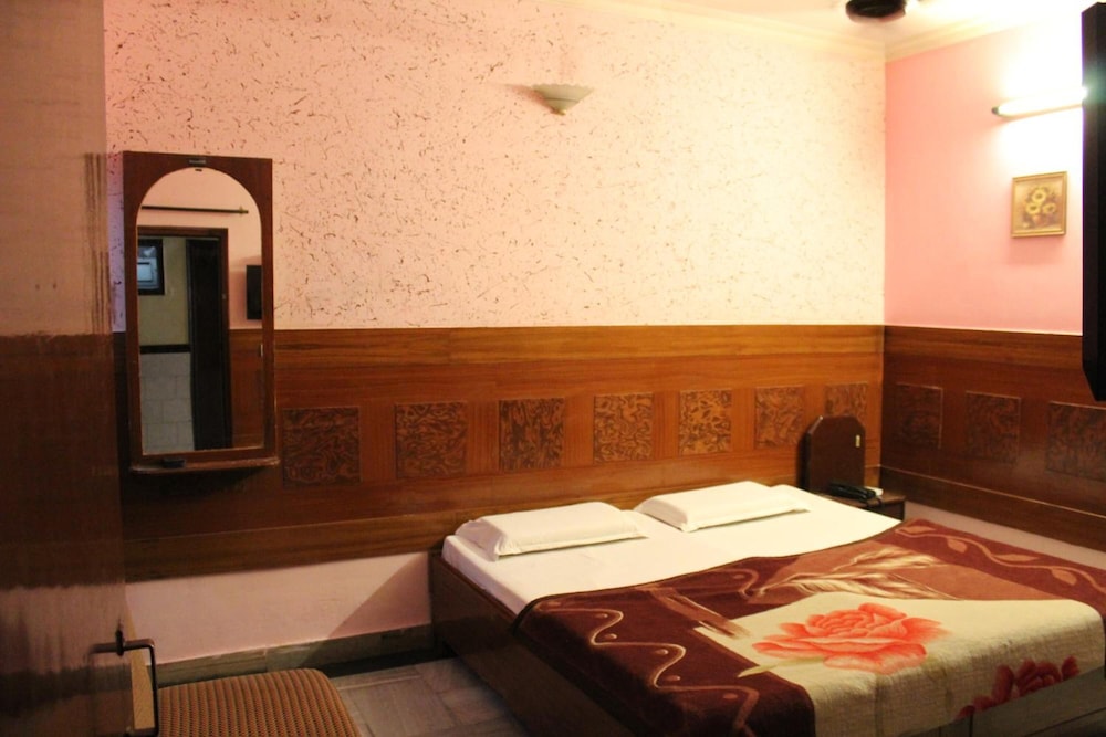 HOTEL AJAY INTERNATIONAL 24/46