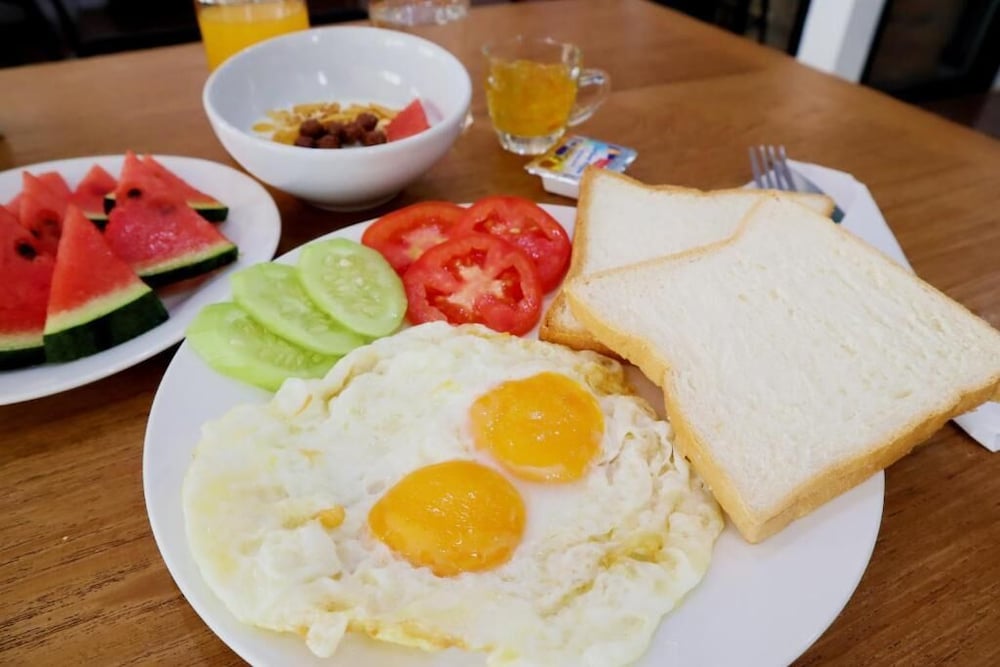 B House Chiangmai Hotel 40/50