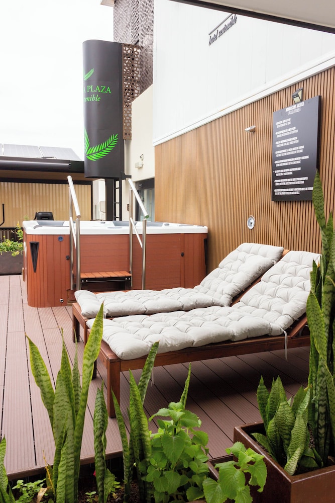 Catalina Plaza Hotel Sostenible 40/50