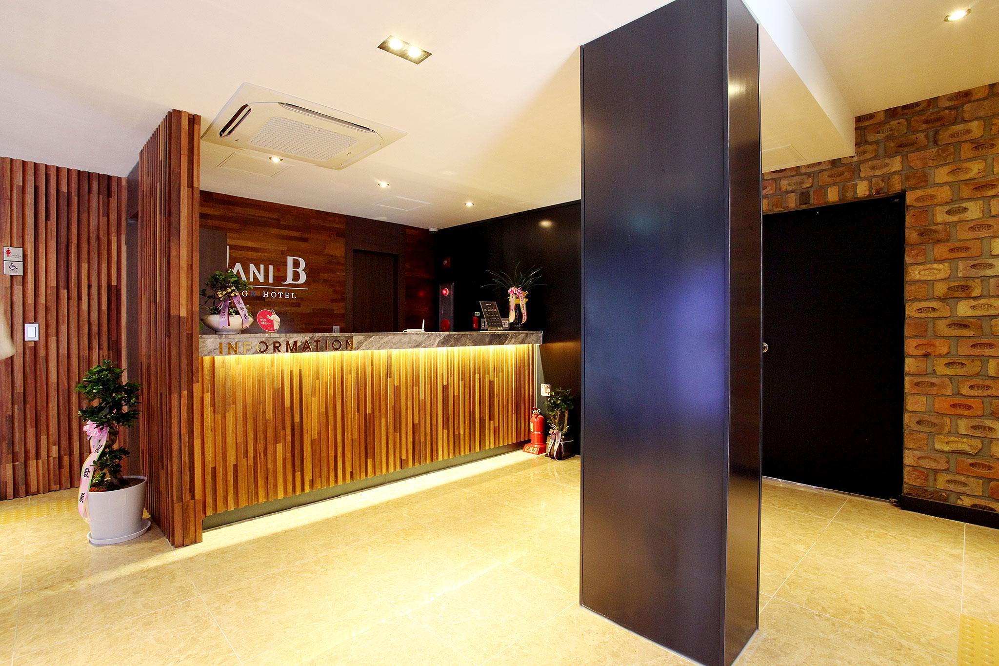 Jani B Hotel 24/56