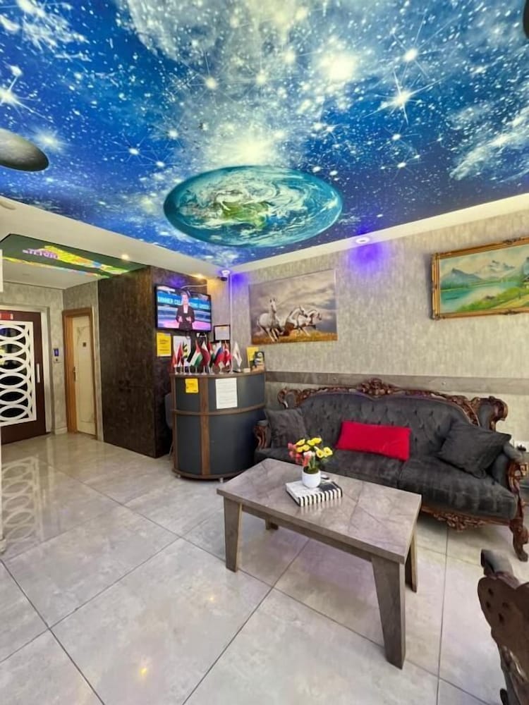 Taksim Brand Suite 61/65