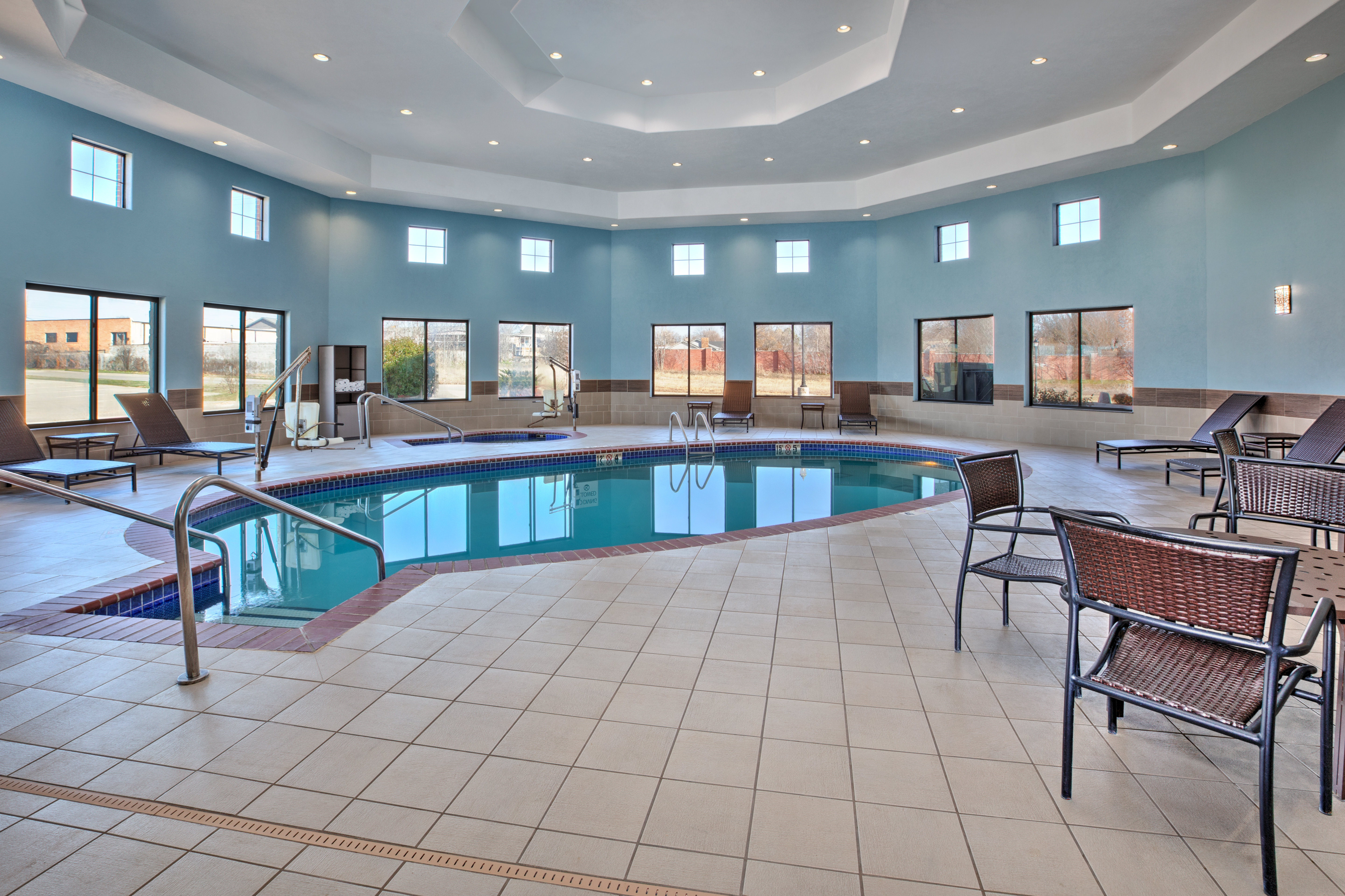 Holiday Inn Express Hotel And Suites Duncan 40/67