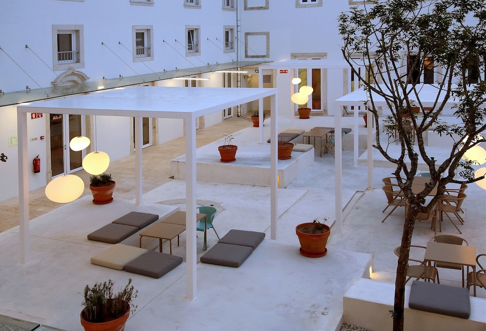Hotel Convento do Salvador 40/66