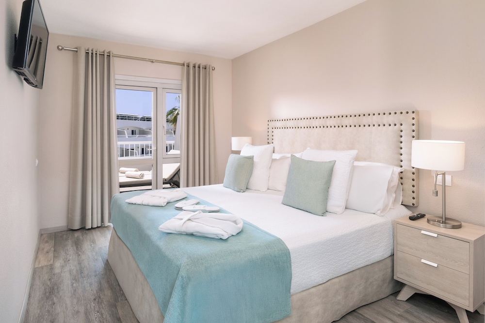 Xtra, Twin Beds، Sol Barbacan Apartments 2/10