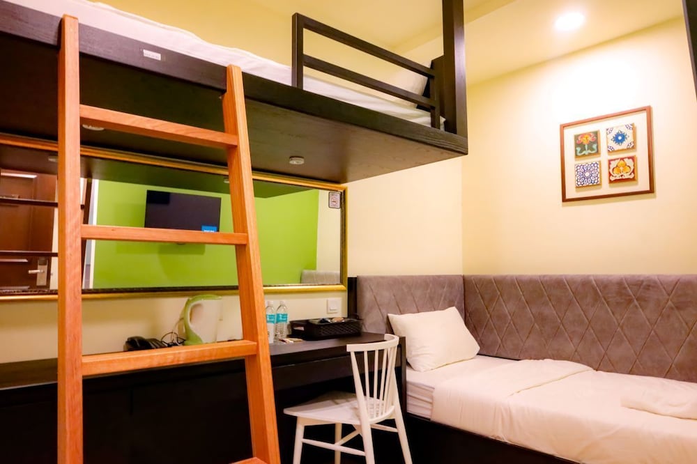 Bishop Hotel Penang 26/50
