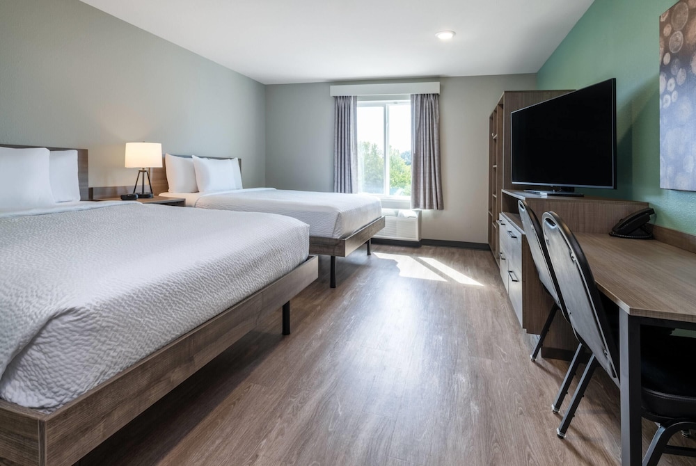 ECHO Suites Extended Stay by Wyndham Bozeman 36/68