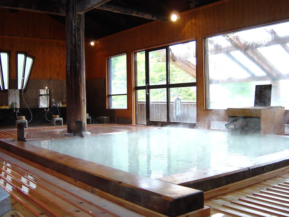 MANZA ONSEN NISSHINKAN 10/31