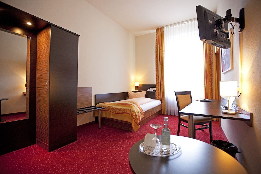 Drexel Apos S Parkhotel 45/64