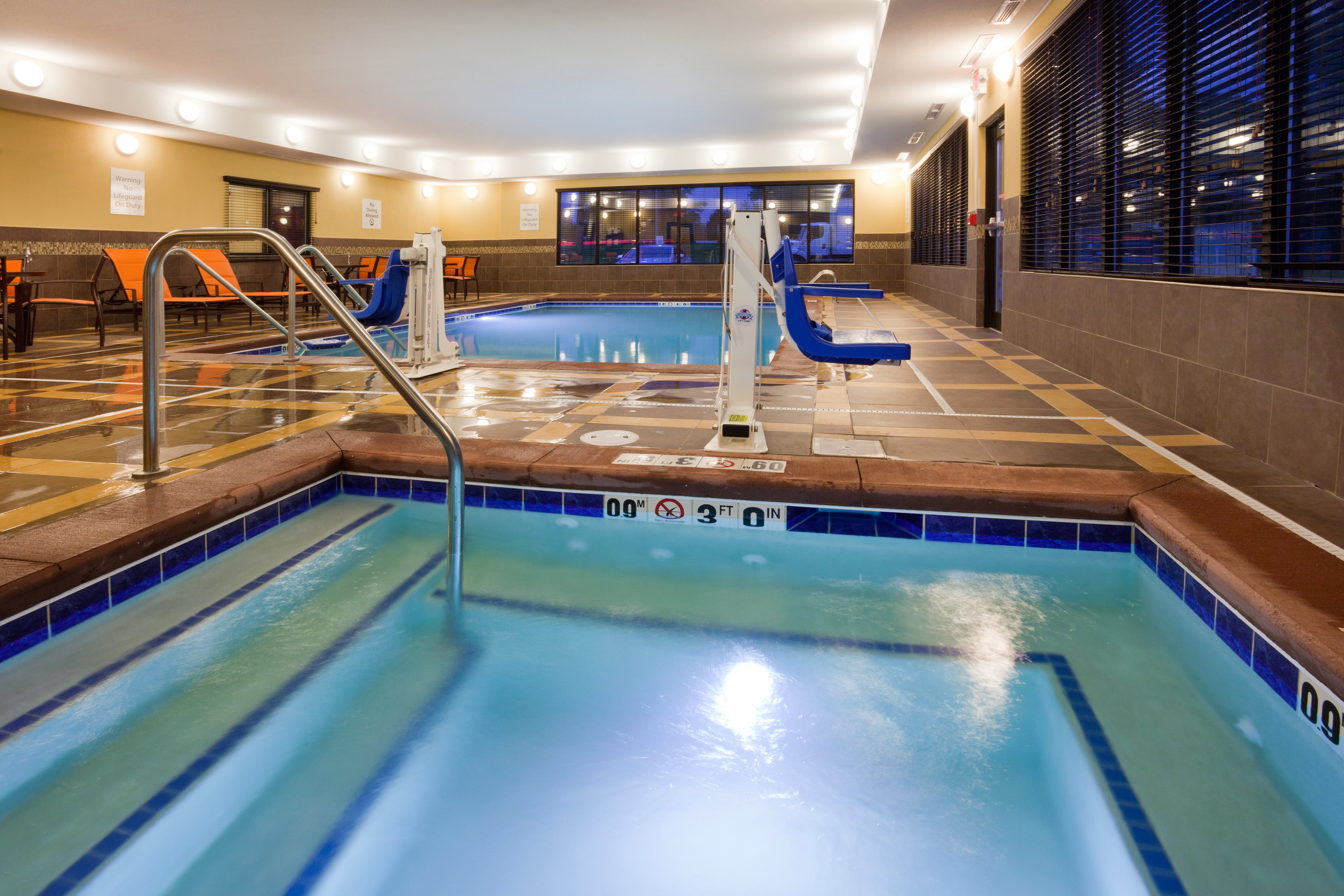 Holiday Inn Express & Suites Davenport, an IHG Hotel 19/26