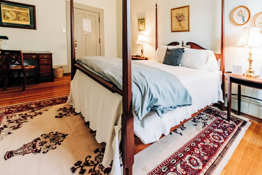 The Mercersburg Inn 20/58