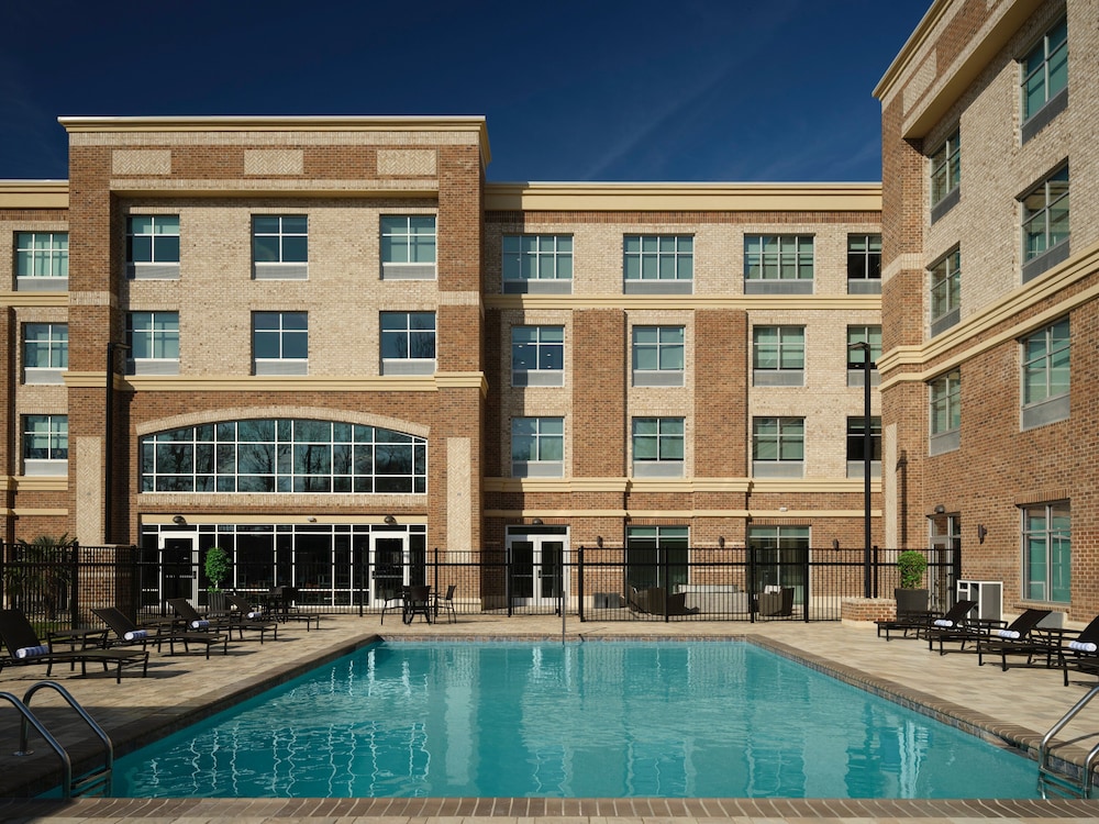 Holiday Inn Express Jackson - Ridgeland by IHG thumb 2
