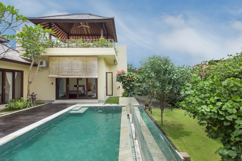 The Reika Villa 62/69