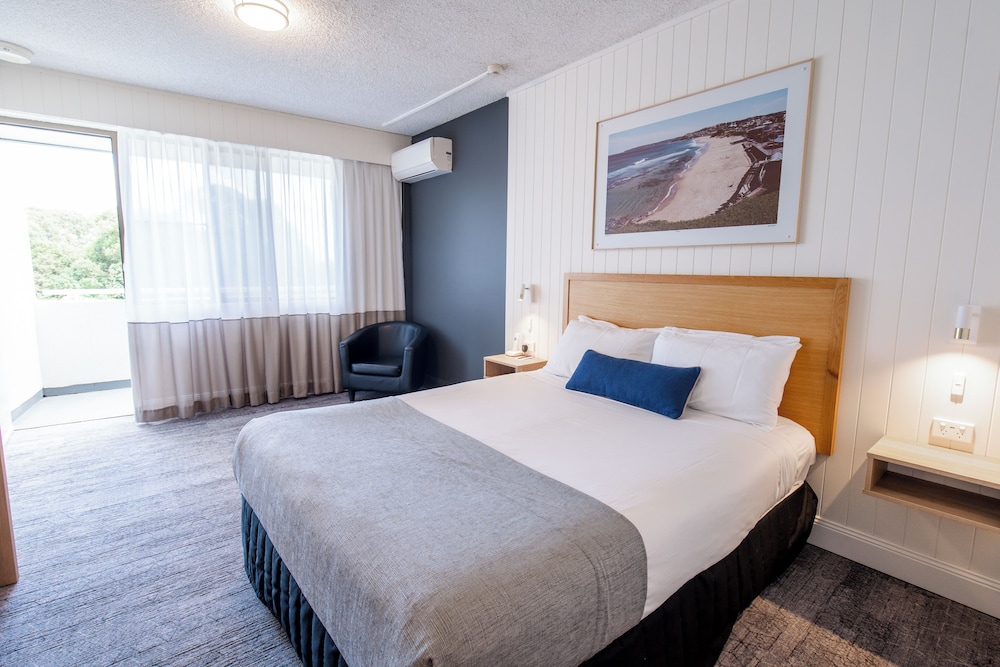MERCURE CHARLESTOWN 16/50