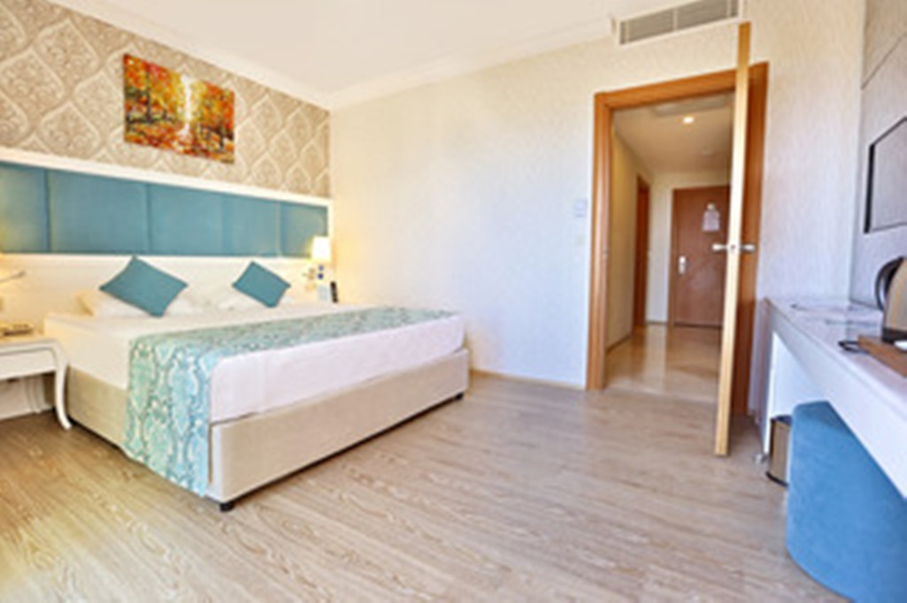 Room, Single, Double Bed, Land View