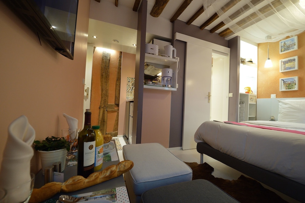 So Sweet, Studio, Double Bed