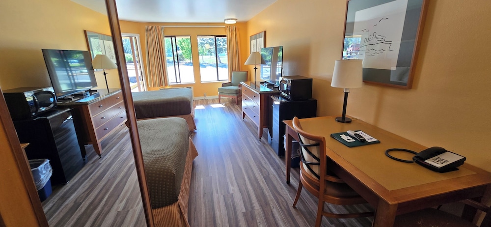 Olympic View Inn 28/49