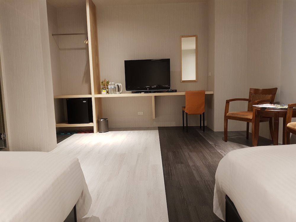 Ashare Hotel 22/61