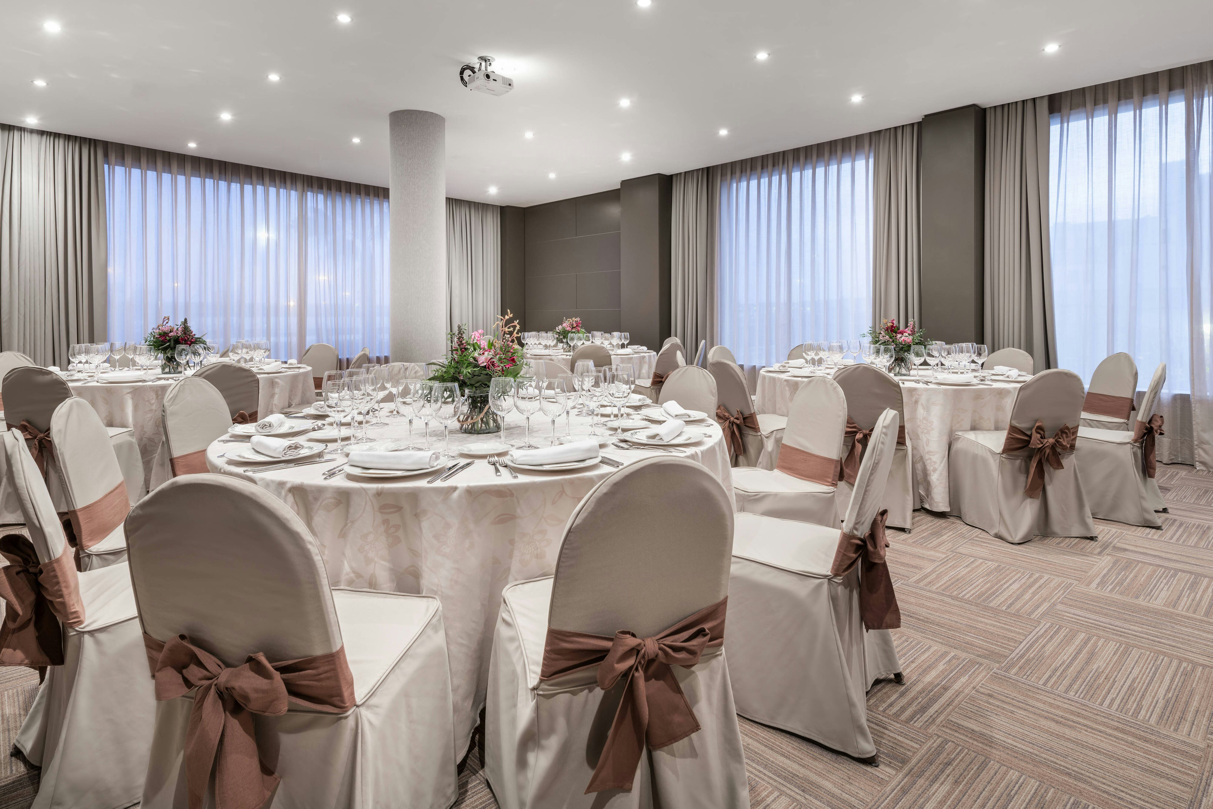 AC Hotel Alicante by Marriott 57/59