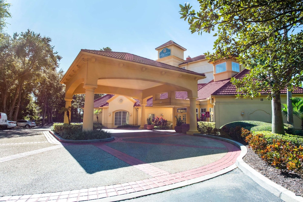 La Quinta Inn & Suites by Wyndham Tampa Brandon Regency Park 1/49