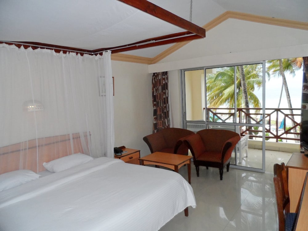 Sai Rock Beach Hotel & Spa photo4