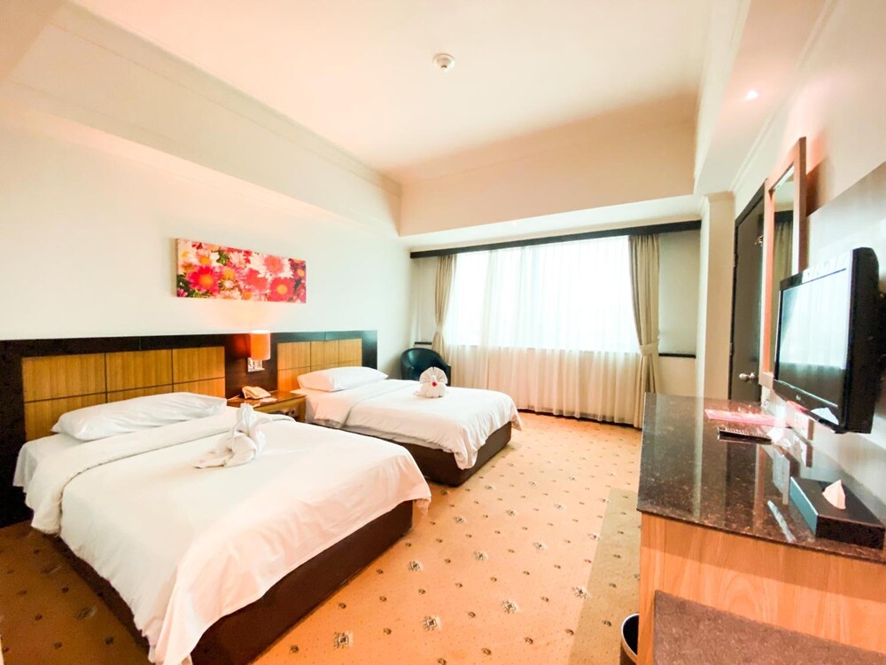 Orchardz Jayakarta Hotel 26/73