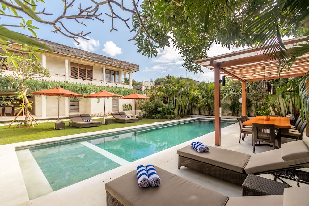 Villa Seriska Jimbaran Bali 26/28
